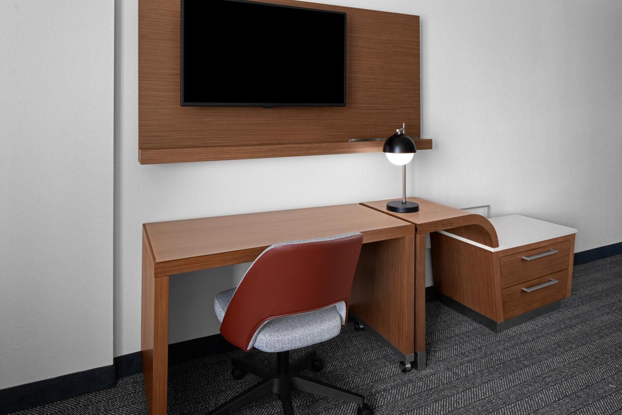 Courtyard By Marriott Charleston Hotel Summerville
