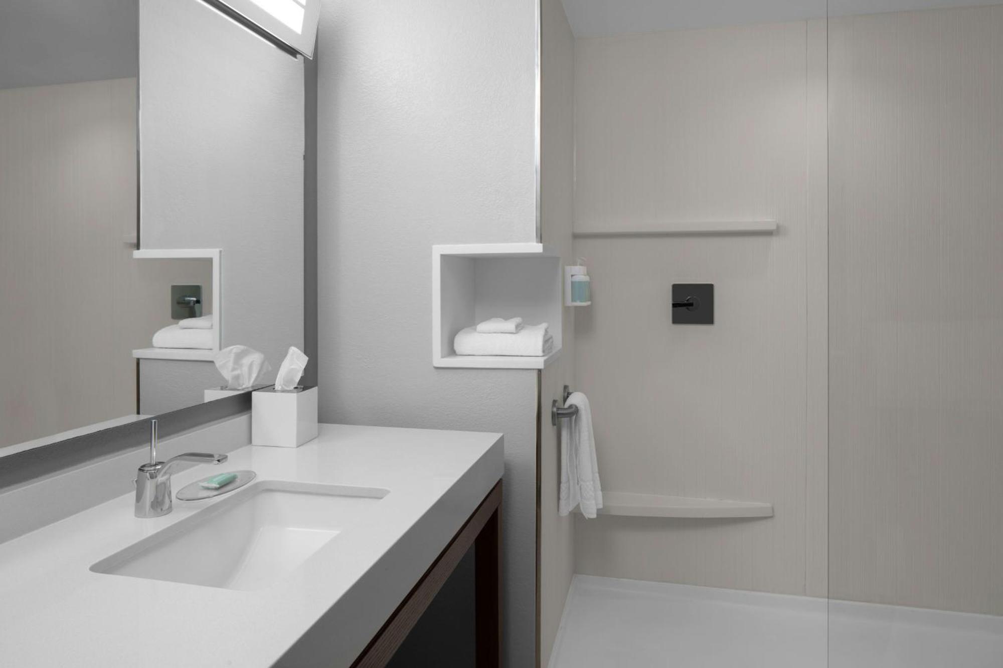 Courtyard By Marriott Charleston Summerville