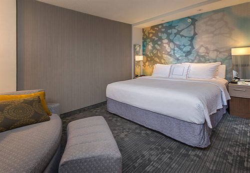 Courtyard By Marriott Charleston Hotel Summerville